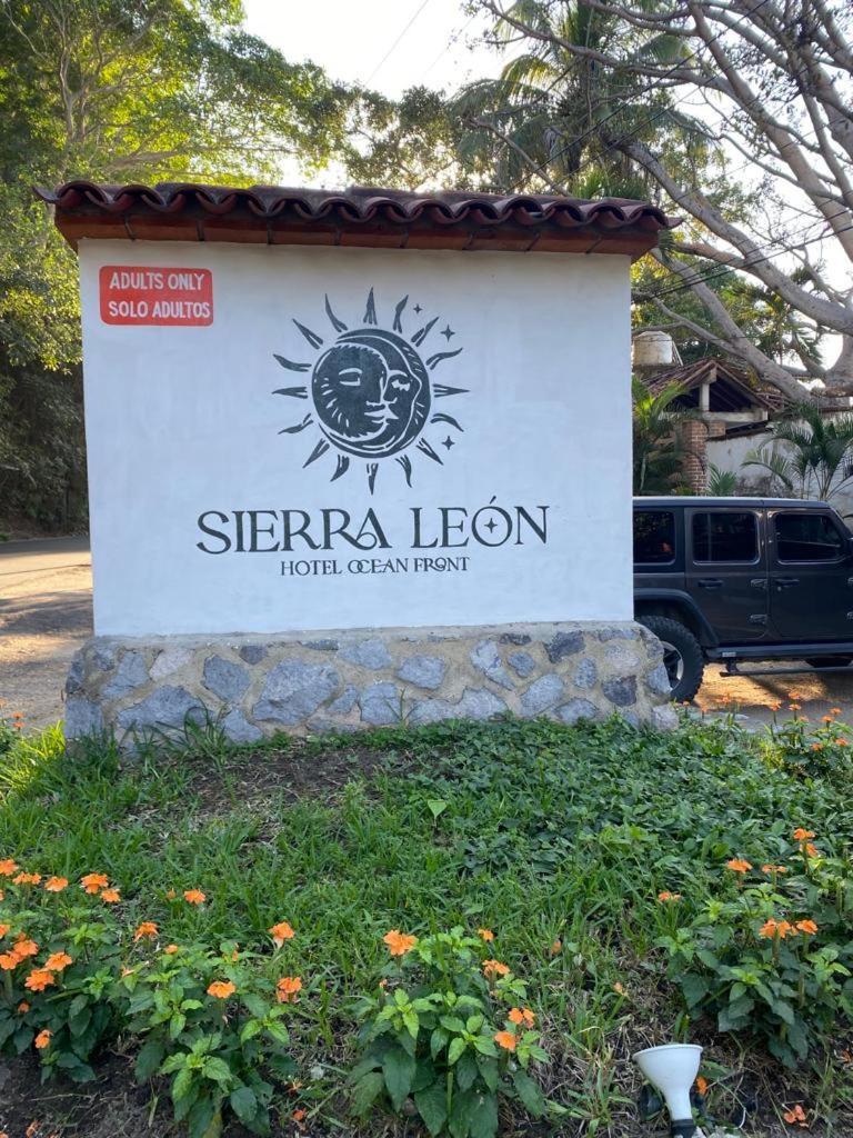 Traditional Sierra Leon Oceanfront Rooms - Adults Only ปูแอร์โตบาญาร์ตา ภายนอก รูปภาพ